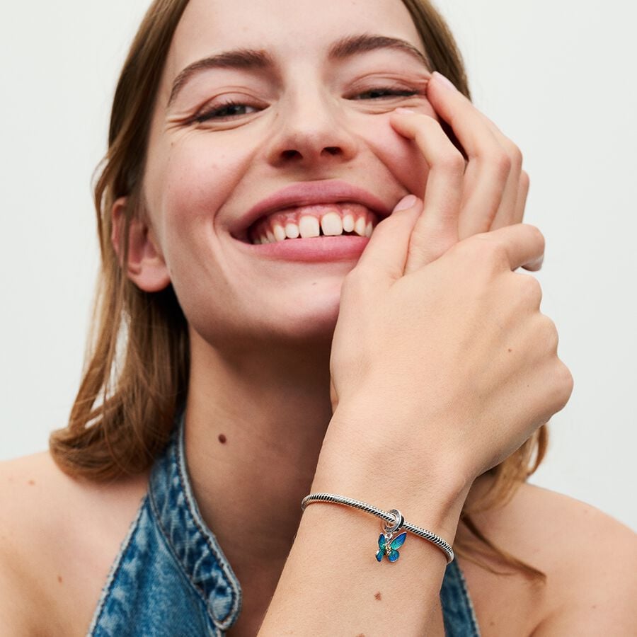 Charm Colgante Mariposa Pandora Club 2024