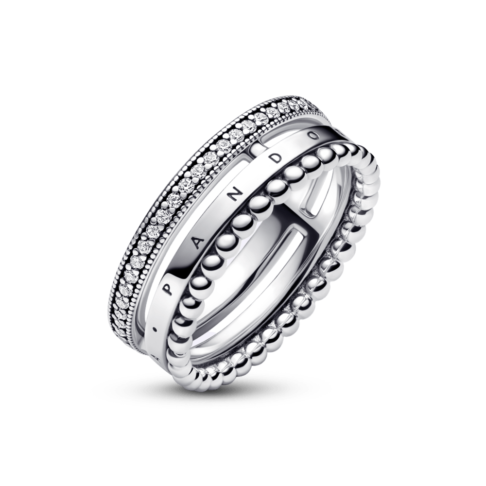 Anillo con pavé y abalorios con logotipo de Pandora Signature