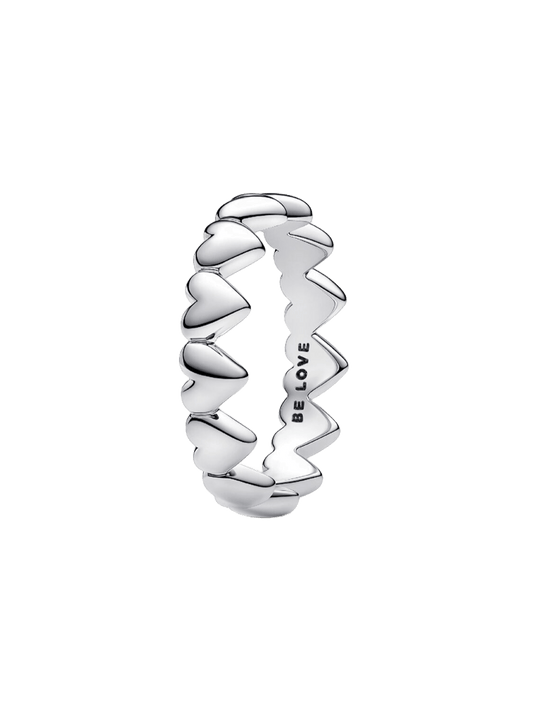 Anillo Fila de Corazones