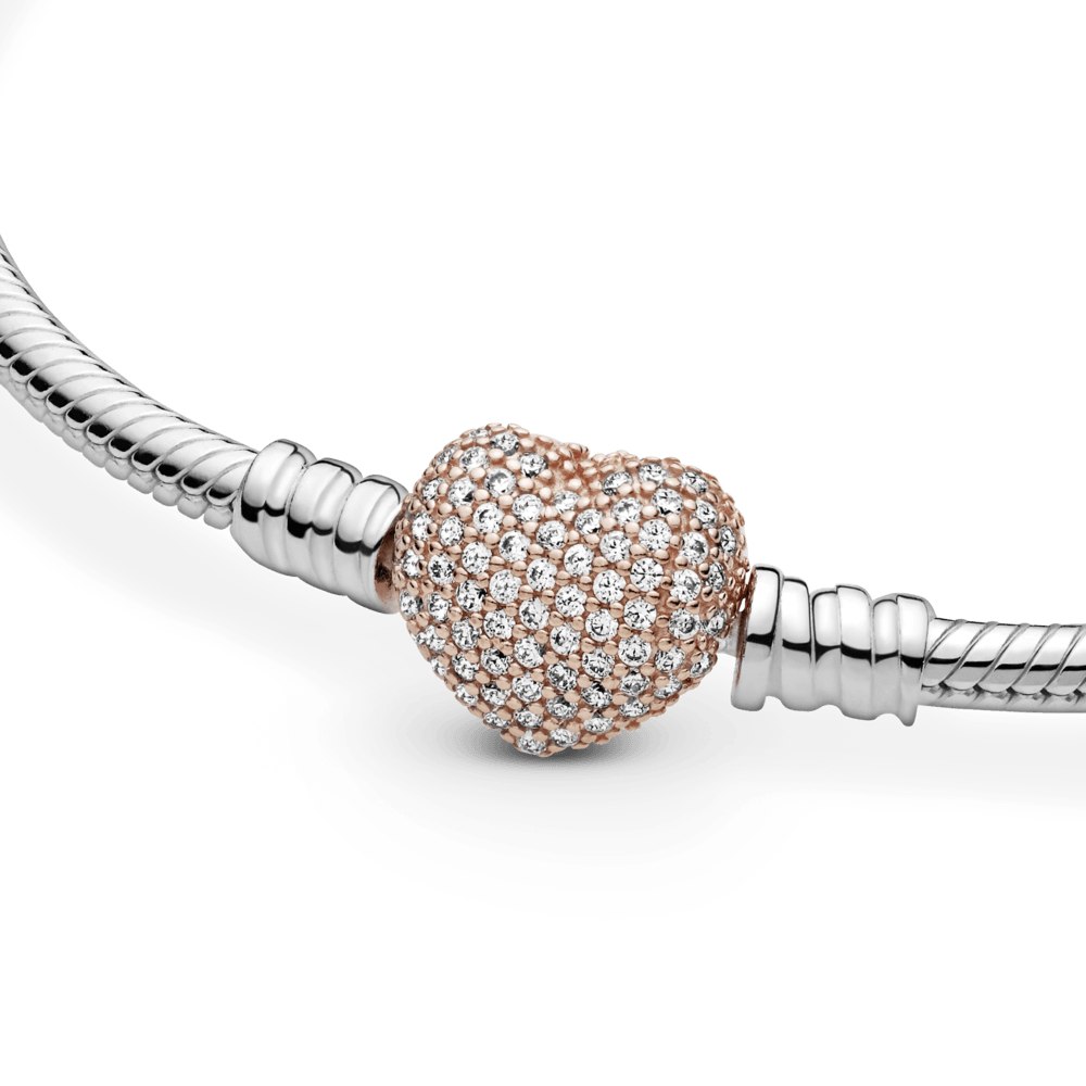 Brazalete Pandora Moments cadena de serpiente con broche de corazón Recubrimiento en Oro Rosa de 14k