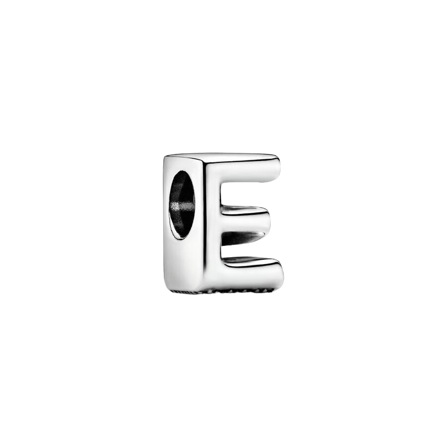 Charm en plata de ley Letra E