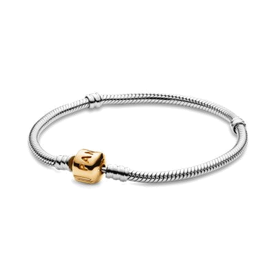 Pulsera de plata de ley y cierre Pandora en oro — vista 1, fondo transparente